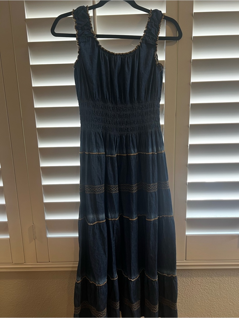 💙🤎 Women’s Sleeveless Blue Tiered Maxi, cute for concerts, lunches. - Picture 2 of 4